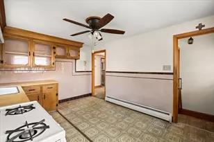 38 2nd St, Somerset, MA 02726 - Photo 10