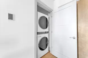 34 Oak St, Boston, MA 02136 - Photo 22