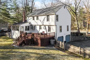 142 Abbott St, North Andover, MA 01845 - Photo 2