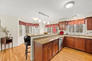 172 Dean St, Taunton, MA 02780 - Photo 10