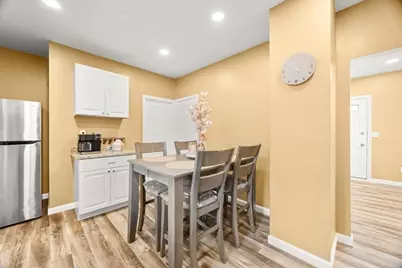 42 Porter St, Taunton, MA 02780 - Photo 4