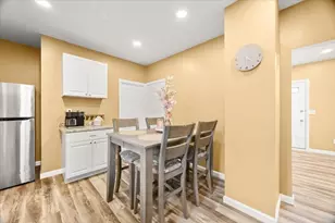 42 Porter St, Taunton, MA 02780 - Photo 4