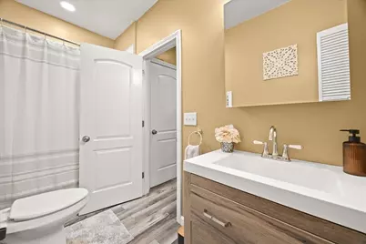 42 Porter St, Taunton, MA 02780 - Photo 6