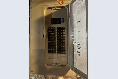 91 W Bacon St, Plainville, MA 02762 - Photo 8