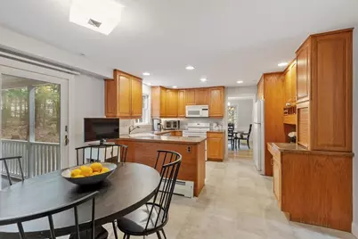 31 Old Stagecoach Rd, Bedford, MA 01730 - Photo 14