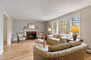 31 Old Stagecoach Rd, Bedford, MA 01730 - Photo 6