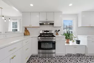 58A Nahant Ave, Boston, MA 02122 - Photo 10