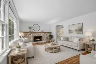 7 Putney Ln, Lynnfield, MA 01940 - Photo 2