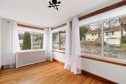 21 Brewster Rd, Worcester, MA 01602 - Photo 8