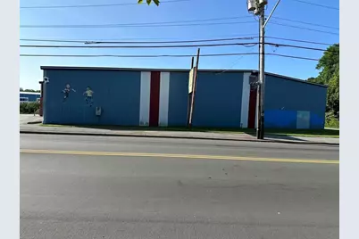 424 Nash Rd, New Bedford, MA 02746 - Photo 2