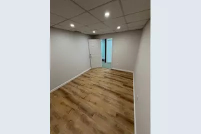 24 Main Street #304, Peabody, MA 01960 - Photo 2