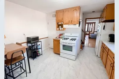 125 Pleasant St #2, Watertown, MA 02472 - Photo 4