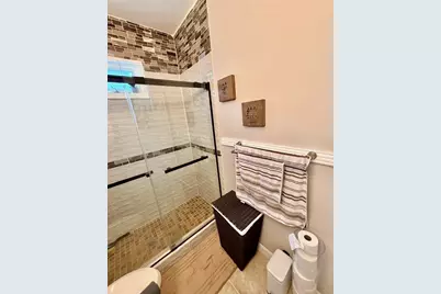 11 Phillips Ave, Lynn, MA 01902 - Photo 12