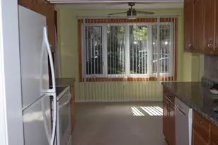 11 Hilltop Ln, Easton, MA 02375 - Photo 8