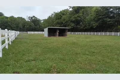 190 Hardwick, Petersham, MA 01366 - Photo 22