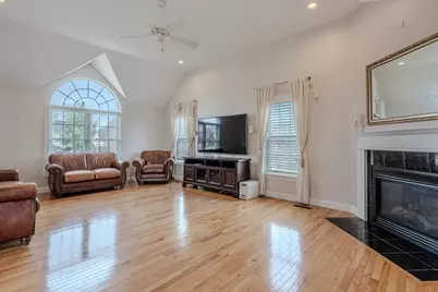 9 Kettle Way, Dracut, MA 01826 - Photo 2