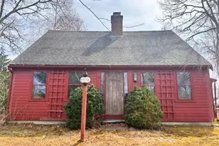 366 Winslow Gray Rd, Yarmouth, MA 02673 - Photo 2