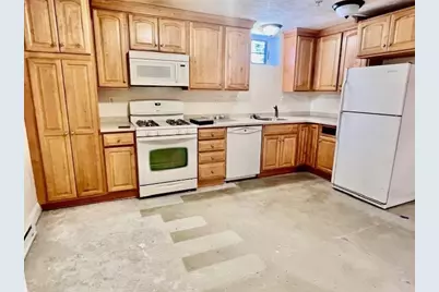 93 W Emerson St #100, Melrose, MA 02176 - Photo 2