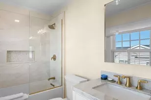 16 Coolidge Rd, Marblehead, MA 01945 - Photo 30