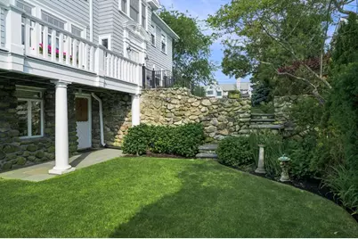 16 Coolidge Road, Marblehead, MA 01945 - Photo 38