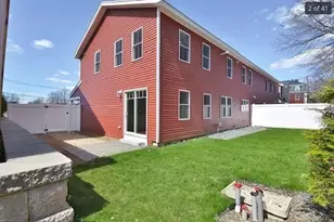 126-128 High St, Ipswich, MA 01938 - Photo 2