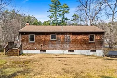 88 Plymouth St, Halifax, MA 02338 - Photo 6