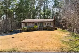 88 Plymouth St, Halifax, MA 02338 - Photo 4