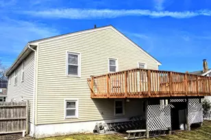 34 F St, Hull, MA 02045 - Photo 1