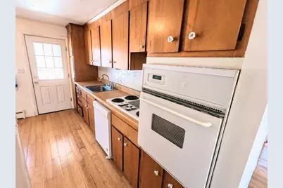 34 F St, Hull, MA 02045 - Photo 8