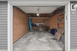 210 Beacon Park, Webster, MA 01570 - Photo 38