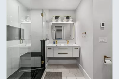 760 E Broadway #U:2, Boston, MA 02127 - Photo 24