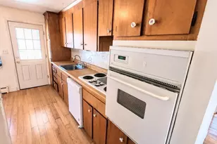 34 F St, Hull, MA 02045 - Photo 8