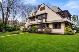 12 Leighton Rd, Wellesley, MA 02482 - Photo 2