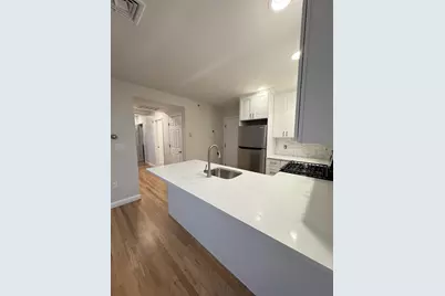 393 W Broadway #7, Boston, MA 02127 - Photo 4