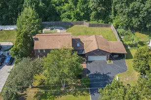 31 Candy Ln, Brockton, MA 02301 - Photo 4