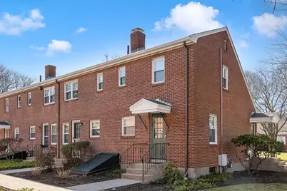 39 Charlesbank Rd #39, Newton, MA 02458 - Photo 1