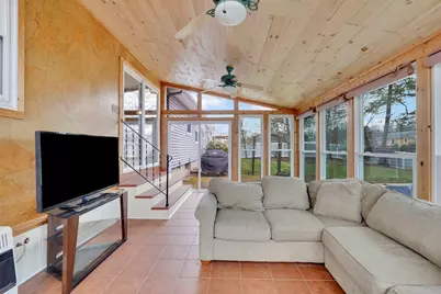 135 Nutmeg Cir, Chicopee, MA 01020 - Photo 20