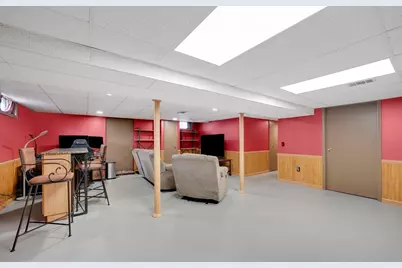 135 Nutmeg Cir, Chicopee, MA 01020 - Photo 30