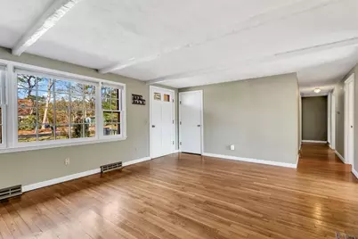 26 Rainbow Ln, Mashpee, MA 02649 - Photo 4