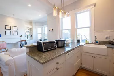 30 Pinckney St #7, Boston, MA 02114 - Photo 4
