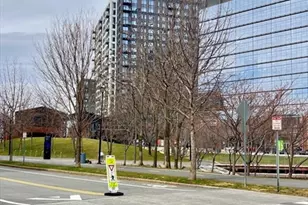 2 Earhart St, Cambridge, MA 02141 - Photo 18