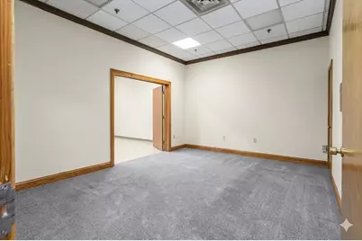 468 Essex St, Lawrence, MA 01840 - Photo 8