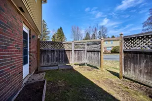 252 West St, Amherst, MA 01002 - Photo 16