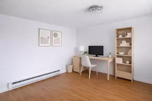 94 Beacon St, Somerville, MA 02143 - Photo 4