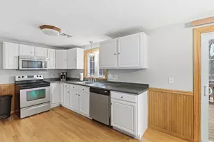 20 Jennifer Ln, Peabody, MA 01960 - Photo 4