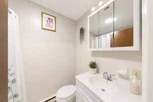 138 Ballou Ave, Boston, MA 02124 - Photo 8