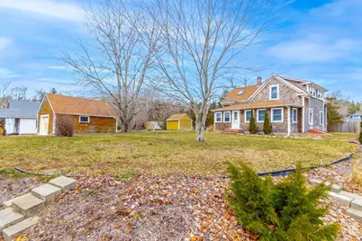 137 Fearing Hill Rd, Wareham, MA 02576 - Photo 2