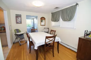 60 Greenleaf Cir, Framingham, MA 01701 - Photo 6