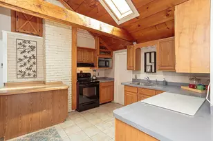 24 Laurel Ave, Wilmington, MA 01887 - Photo 12