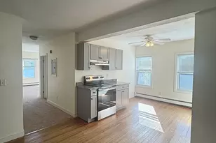 5 Austin St, Blackstone, MA 01504 - Photo 2